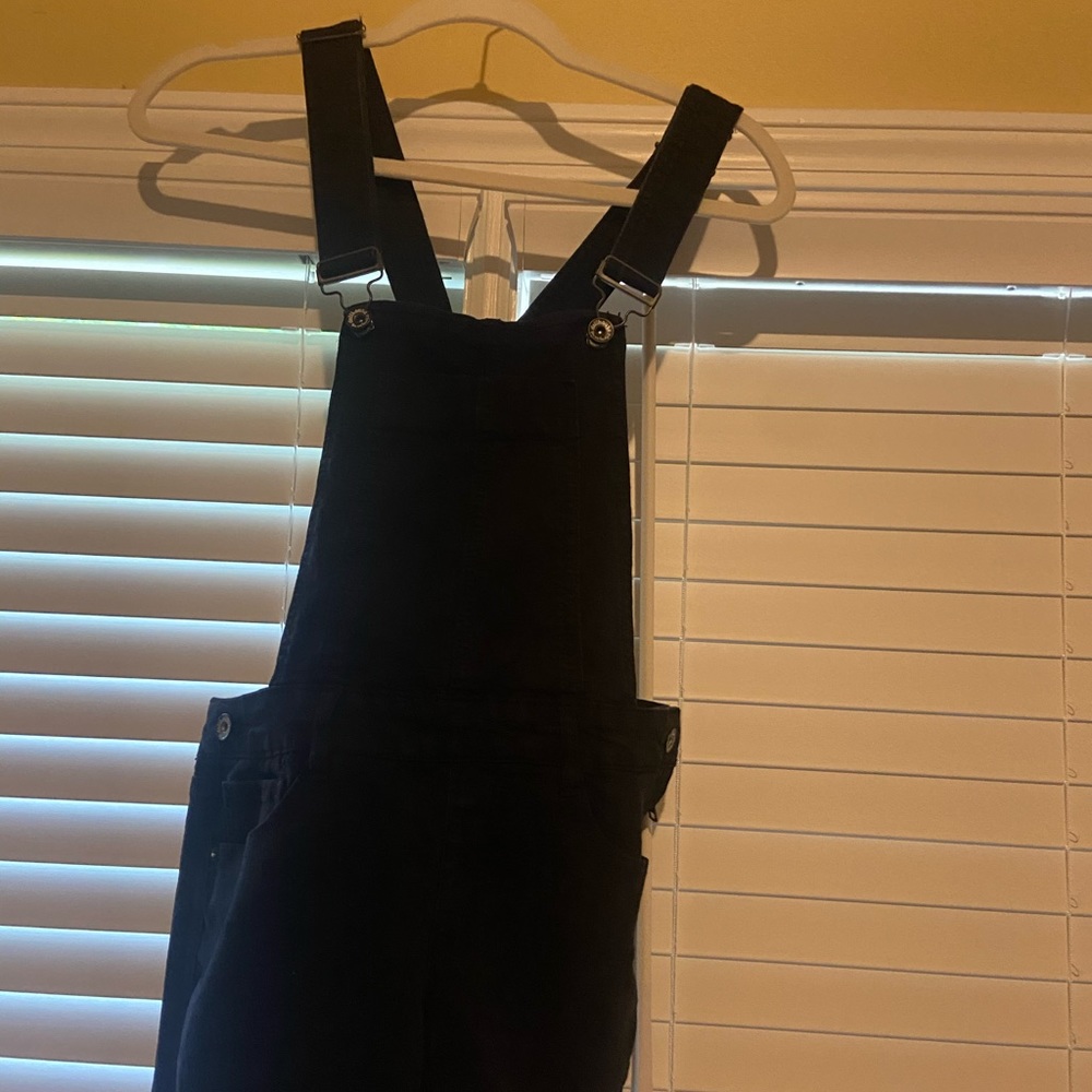 Dollhouse Black denim overalls size 9